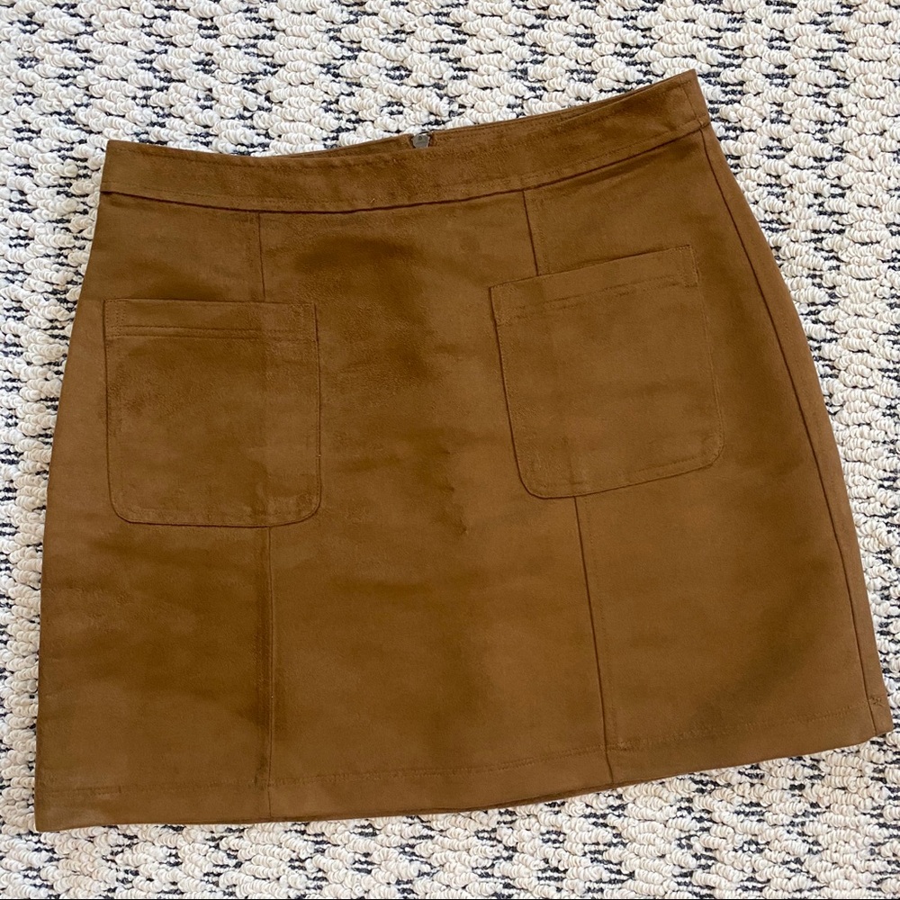 NWOT Old Navy Suede Camel Mini Skirt Size 10